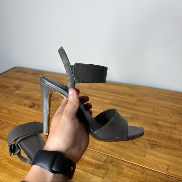 Vince Dark Gray Soft Leather Ankle Strap Open Toe Heels Size 5.5 - Picture 3 of 8